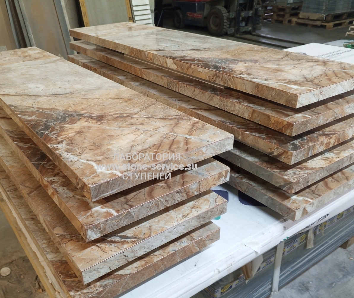 ступени с капиносом и подоконники из керамогранита