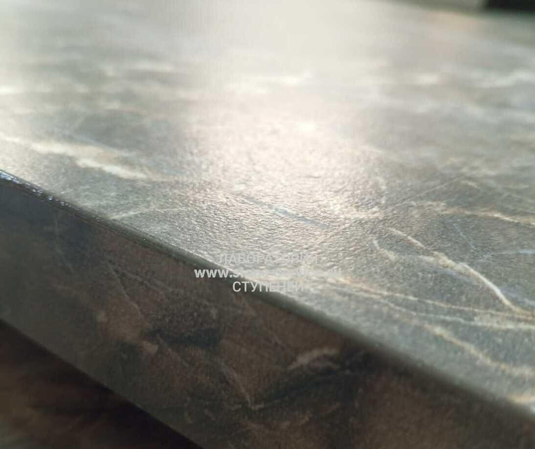 ступени с капиносом и подоконники из керамогранита