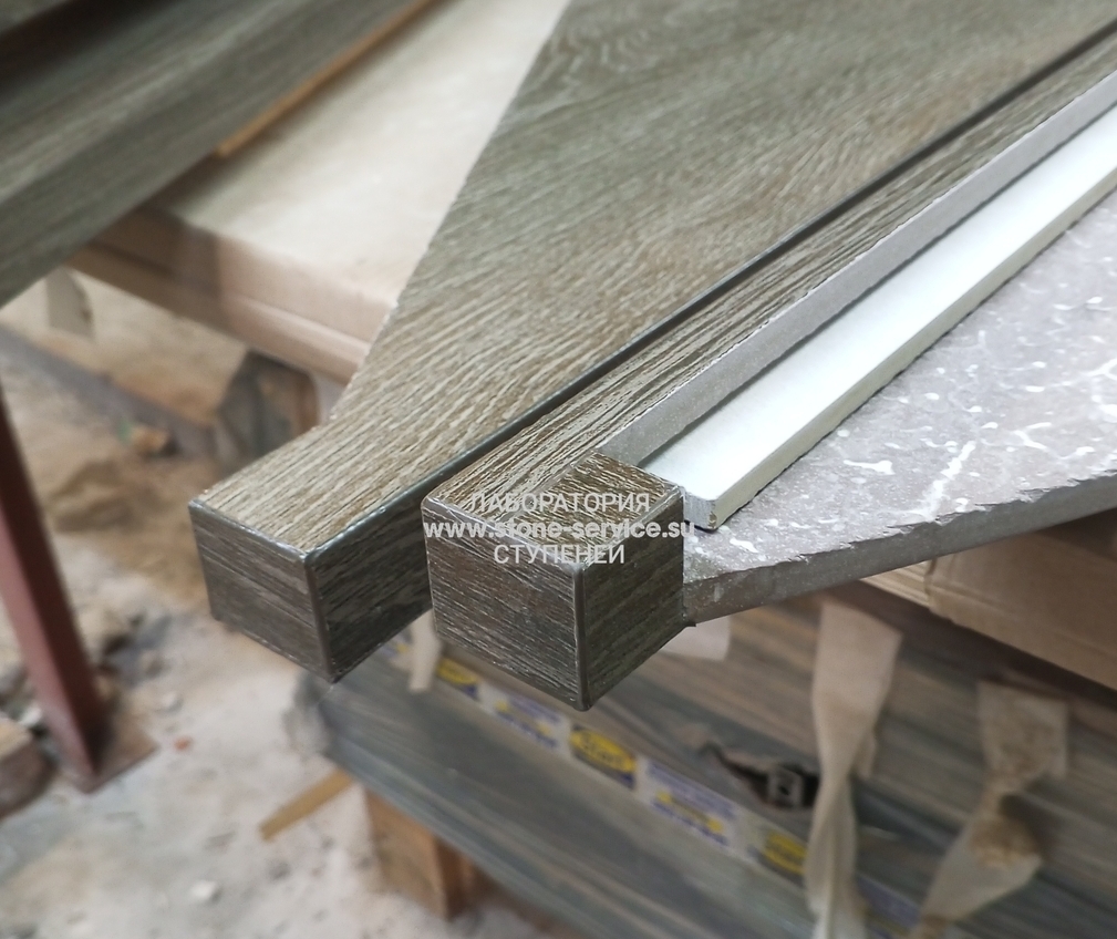 ступени с капиносом и подоконники из керамогранита