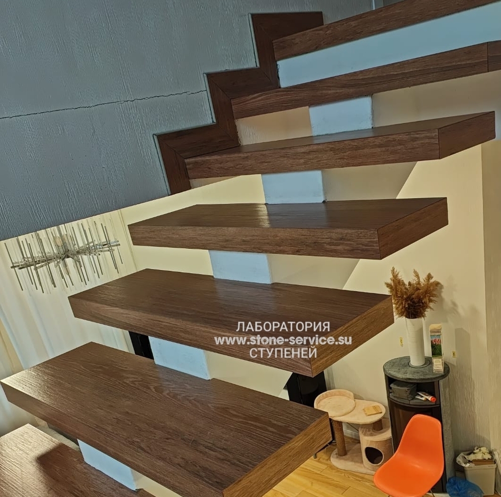 ступени с капиносом из керамогранита ступени с капиносом из керамогранита