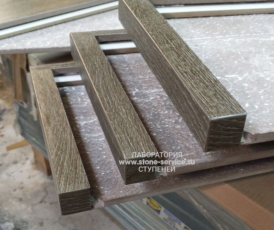 ступени с капиносом и подоконники из керамогранита