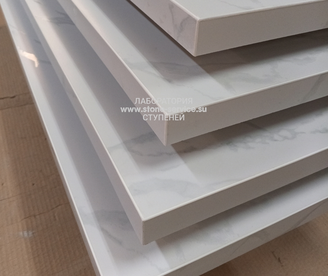 ступени с капиносом и подоконники из керамогранита